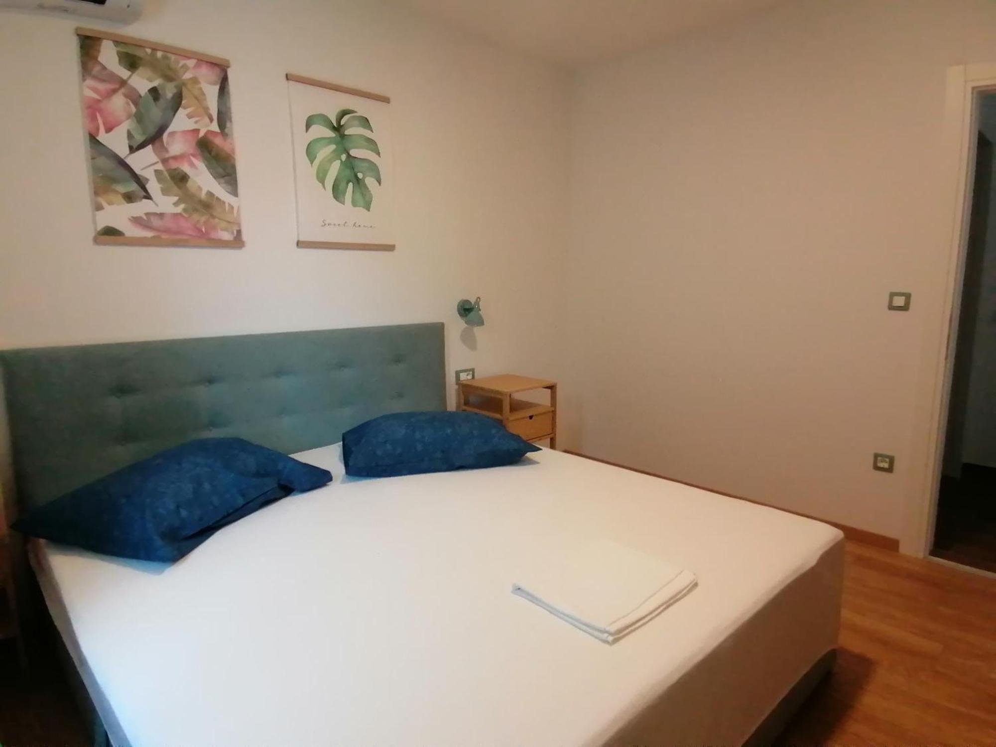 Apartmani Mares - 20 M From The Beach Brela Ngoại thất bức ảnh