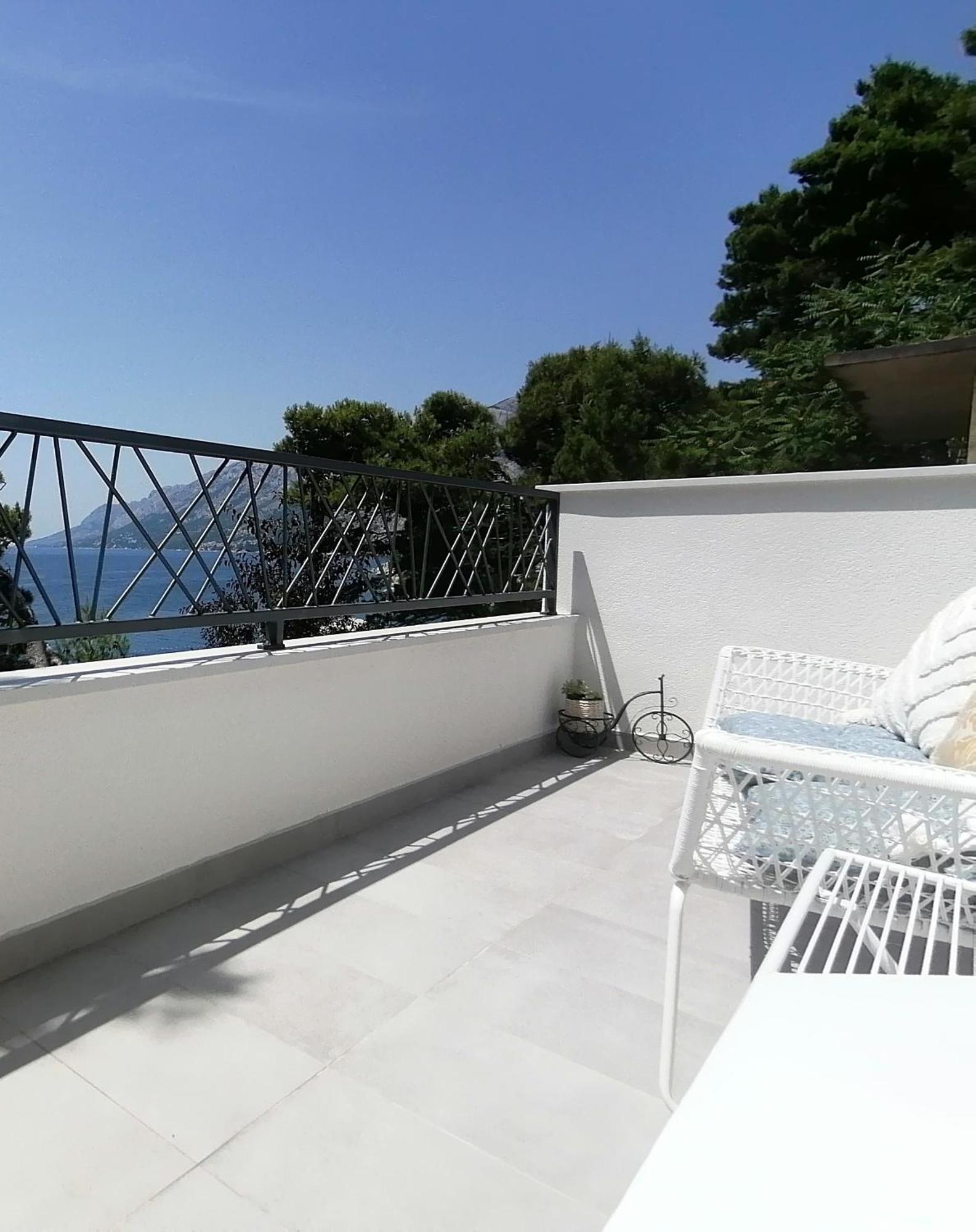 Apartmani Mares - 20 M From The Beach Brela Ngoại thất bức ảnh
