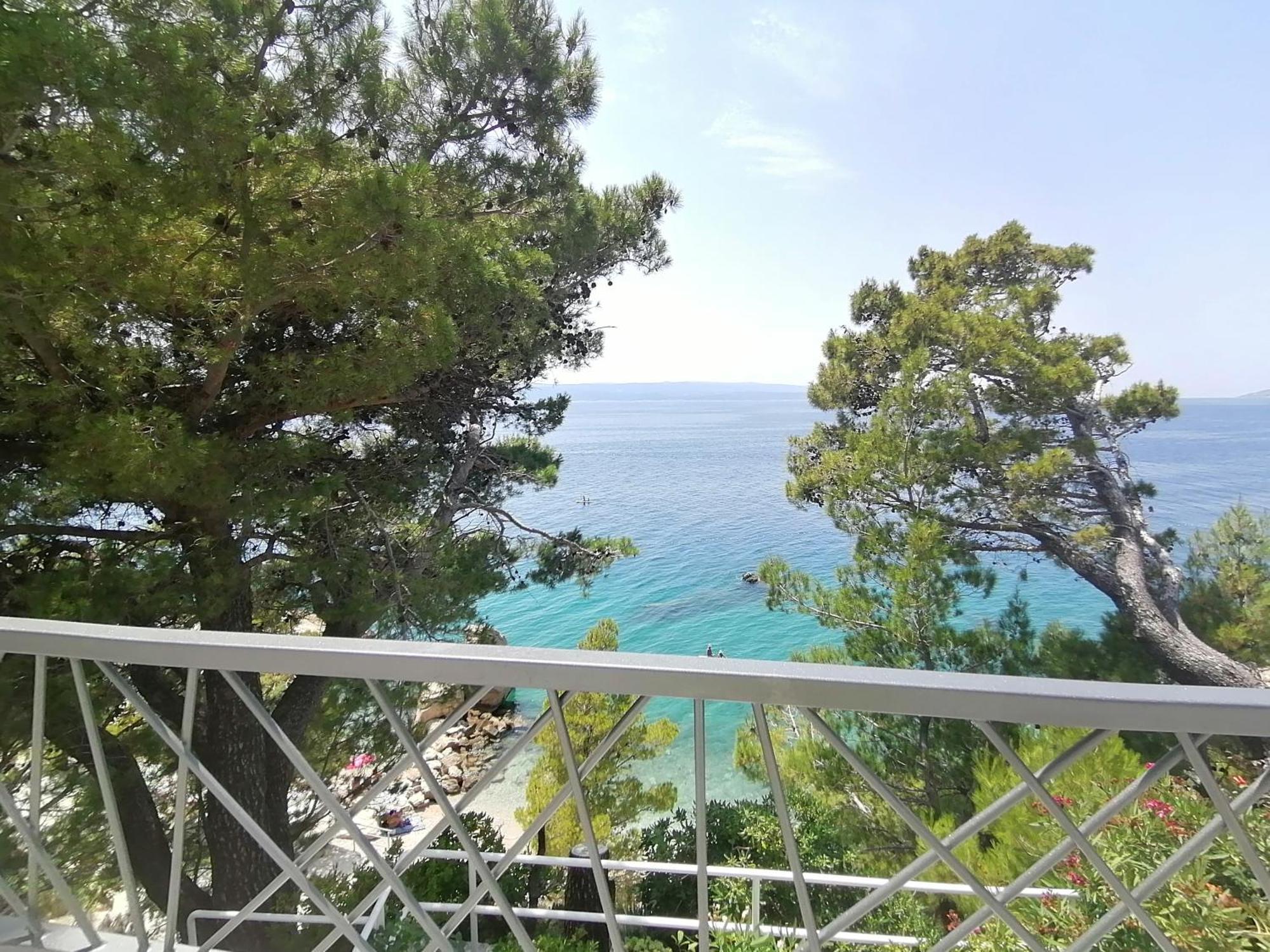 Apartmani Mares - 20 M From The Beach Brela Ngoại thất bức ảnh