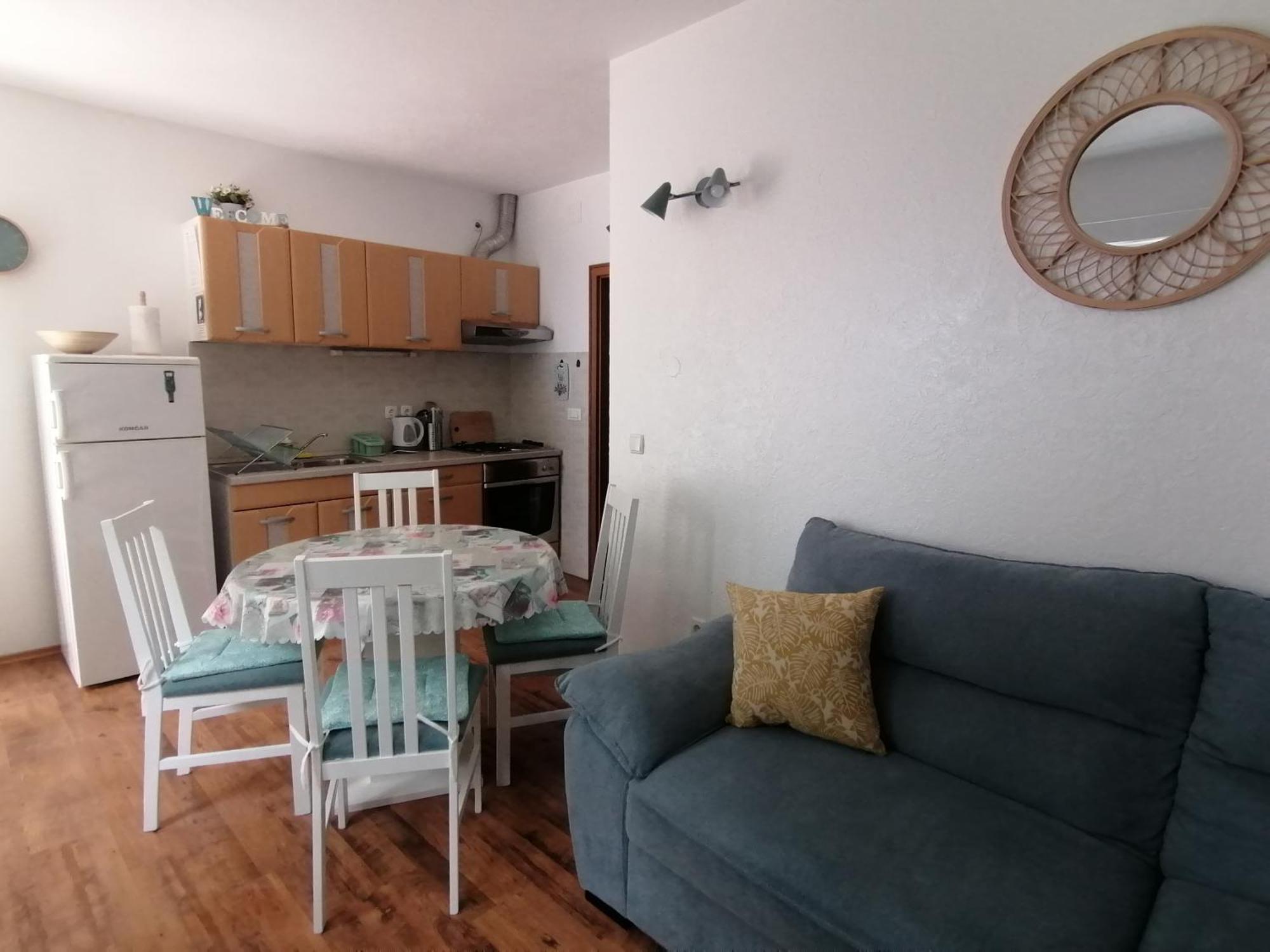 Apartmani Mares - 20 M From The Beach Brela Phòng bức ảnh